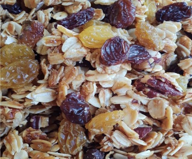 Crunchy Granola with California Raisins - California Raisins Asean.