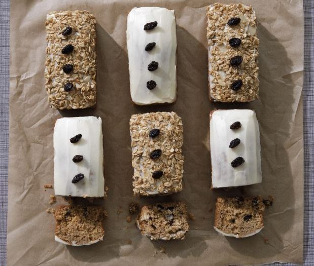 California Raisin Granola Mini Cake Log - California Raisins Asean.
